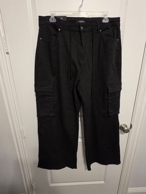 Black Wide Leg Denim Cargo Pants - American Bazi